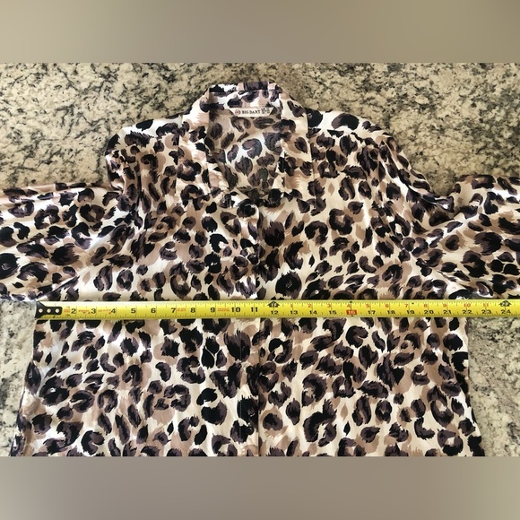 BIG DART Long Sleeve Button Front Shirt Top Size XL Leopard Print Brown Tan NWOT - Picture 12 of 16